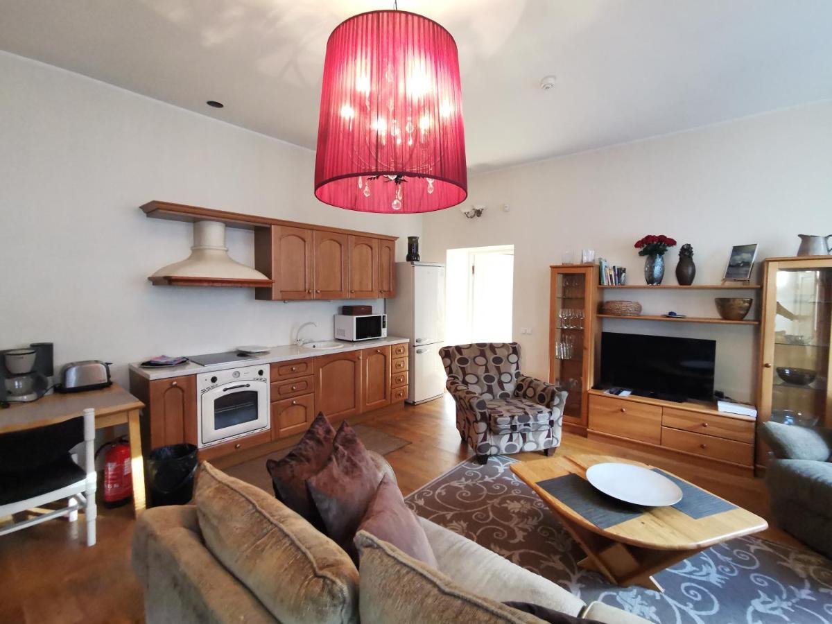 Oldhouse Apartments - Tallinn Old Town Экстерьер фото