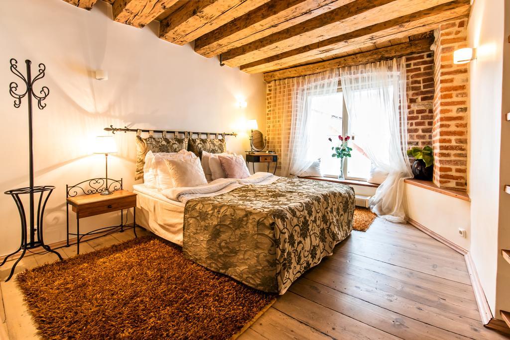 Oldhouse Apartments - Tallinn Old Town Экстерьер фото