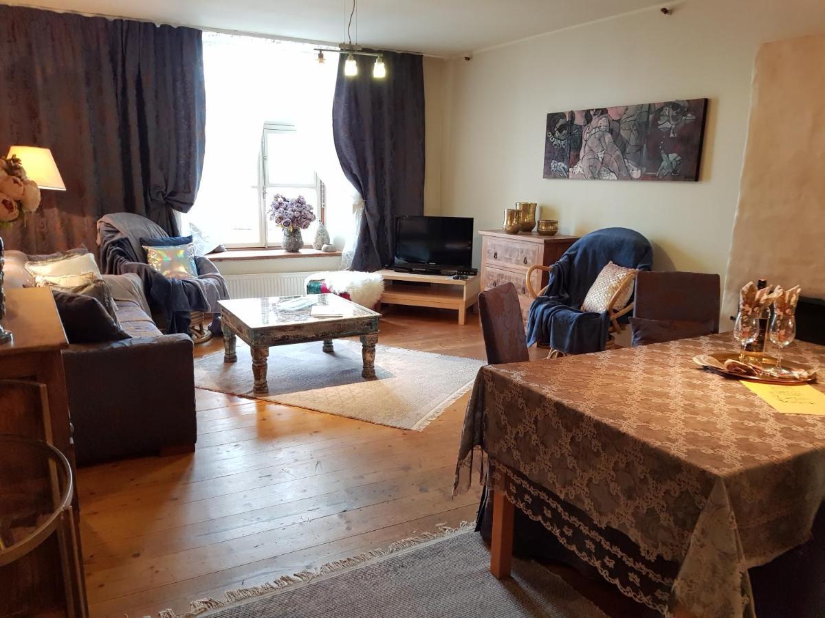 Oldhouse Apartments - Tallinn Old Town Экстерьер фото