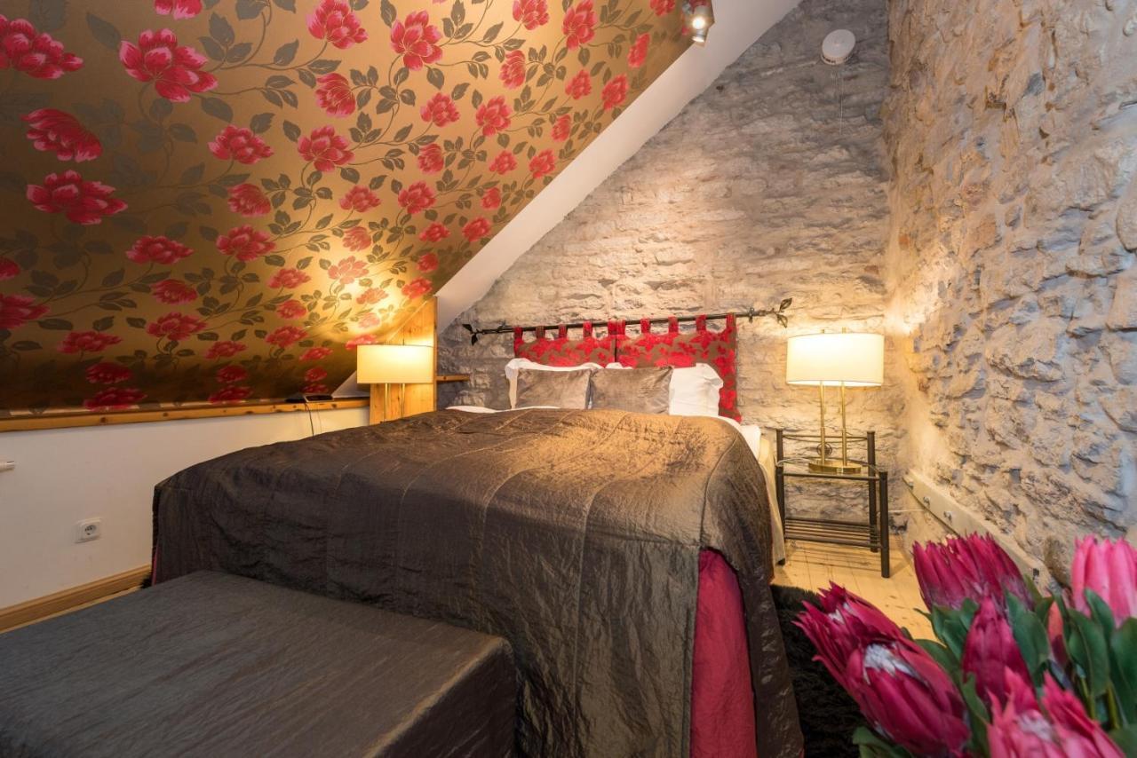 Oldhouse Apartments - Tallinn Old Town Экстерьер фото