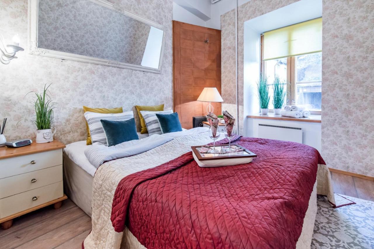 Oldhouse Apartments - Tallinn Old Town Экстерьер фото